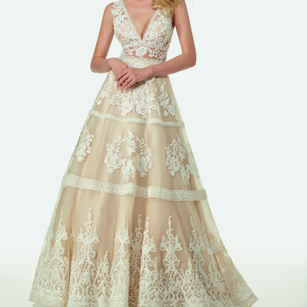 Randy fenoli wedding gown size 8